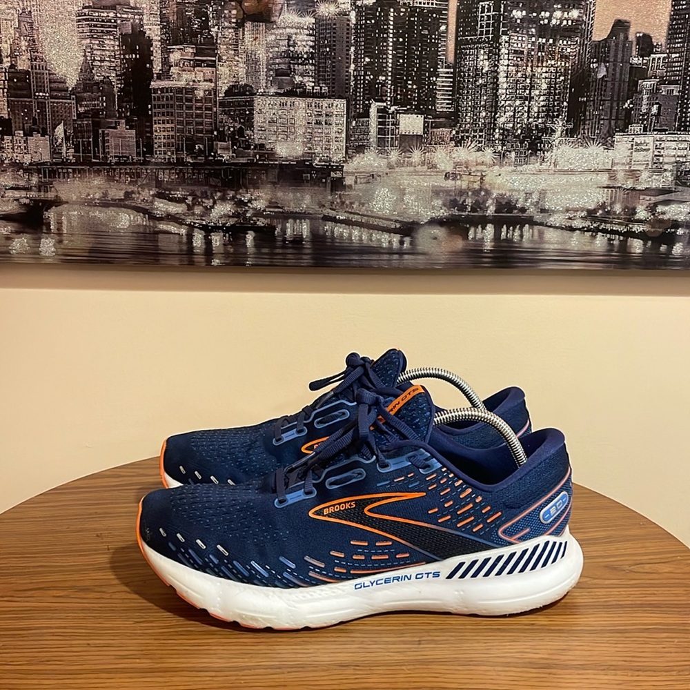 Men’s Brooks Glycerin gts 20 size 12.5D good condition